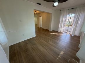 8370 NW 26th St, Sunrise FL 33322