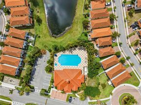 6011 Woods Edge Cir 6011, Riviera Beach FL 33410