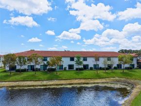 6011 Woods Edge Cir 6011, Riviera Beach FL 33410