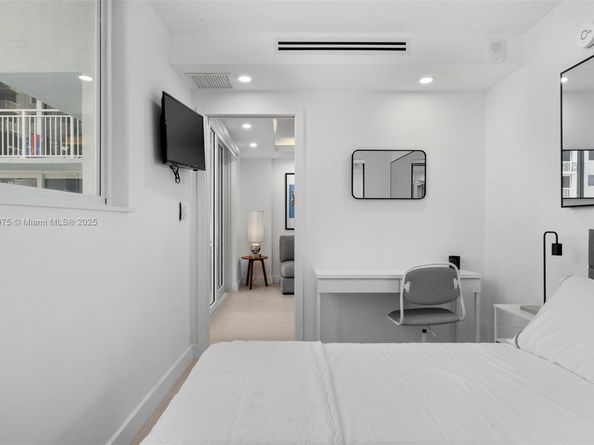 345 Ocean Dr 326, Miami Beach FL 33139