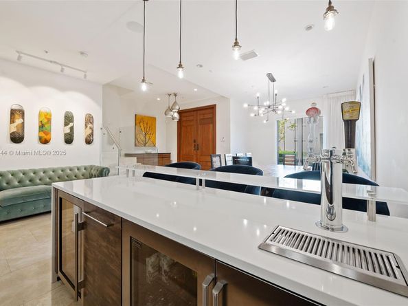 7560 SW 56th Ct, Miami FL 33143