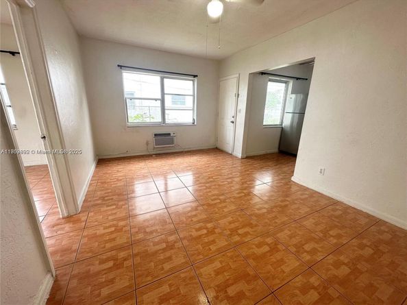 1987 NE 171st St, North Miami Beach FL 33162