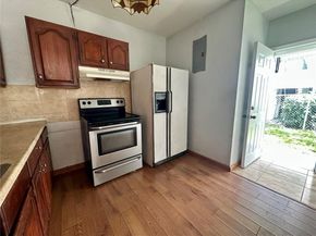 1987 NE 171st St, North Miami Beach FL 33162