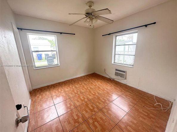 1987 NE 171st St, North Miami Beach FL 33162