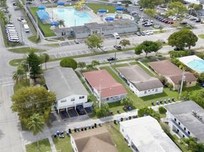 1987 NE 171st St, North Miami Beach FL 33162
