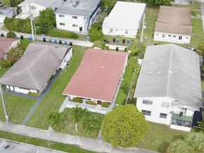 1987 NE 171st St, North Miami Beach FL 33162