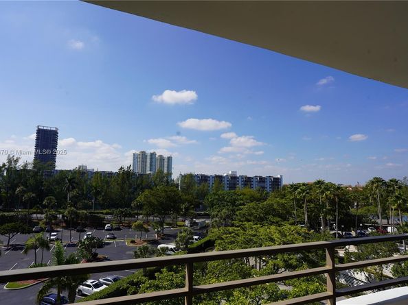 500 Three Islands Blvd 226, Hallandale Beach FL 33009