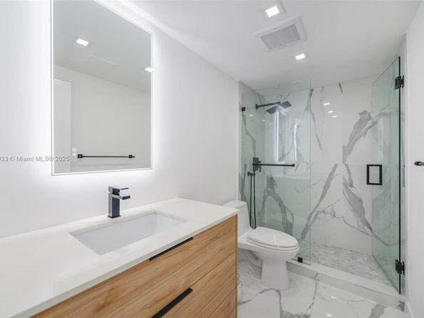 10275 Collins Ave 731, Bal Harbour FL 33154