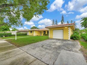 6750 White Oak Dr, Miami Lakes FL 33014