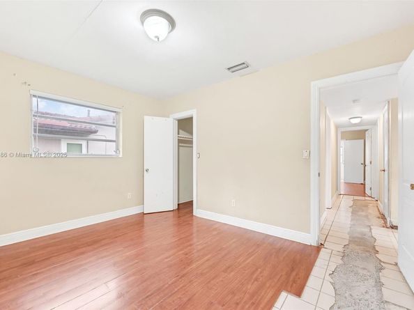 6750 White Oak Dr, Miami Lakes FL 33014