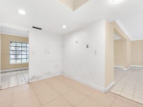 6750 White Oak Dr, Miami Lakes FL 33014