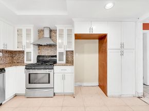 6750 White Oak Dr, Miami Lakes FL 33014