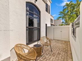 21216 Harbor Way 15815, Aventura FL 33180