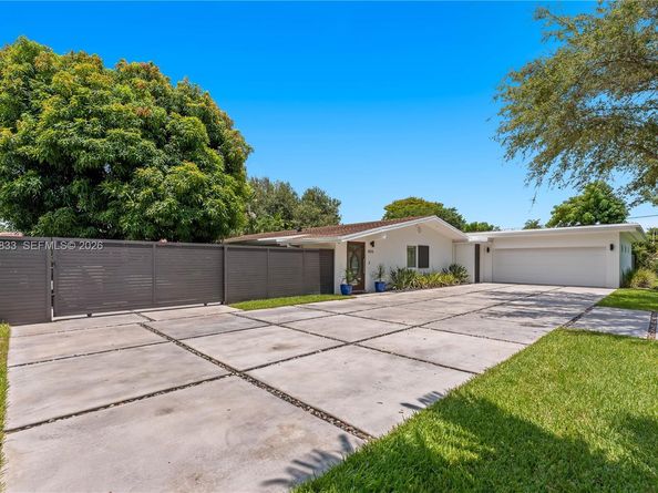 7425 SW 139th Ter, Palmetto Bay FL 33158