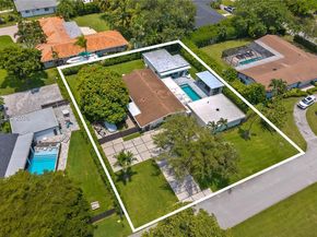 7425 SW 139th Ter, Palmetto Bay FL 33158