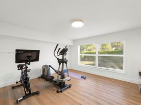 410 S Shore Dr, Miami Beach FL 33141