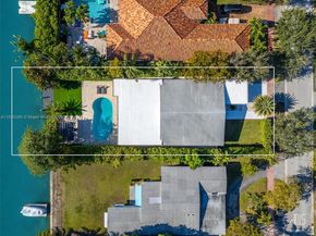410 S Shore Dr, Miami Beach FL 33141