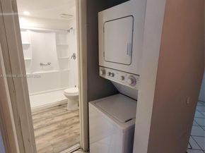 3564 Magellan Cir 2111, Aventura FL 33180