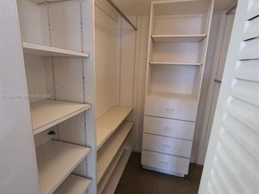 3564 Magellan Cir 2111, Aventura FL 33180