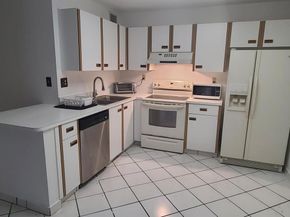 3564 Magellan Cir 2111, Aventura FL 33180
