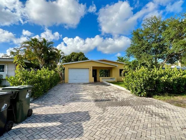 3105 SW 13th St, Fort Lauderdale FL 33312