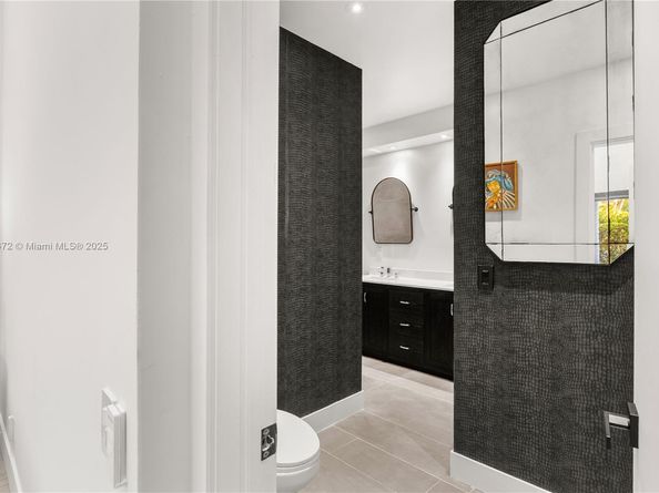 3616 SW 26th St, Miami FL 33133