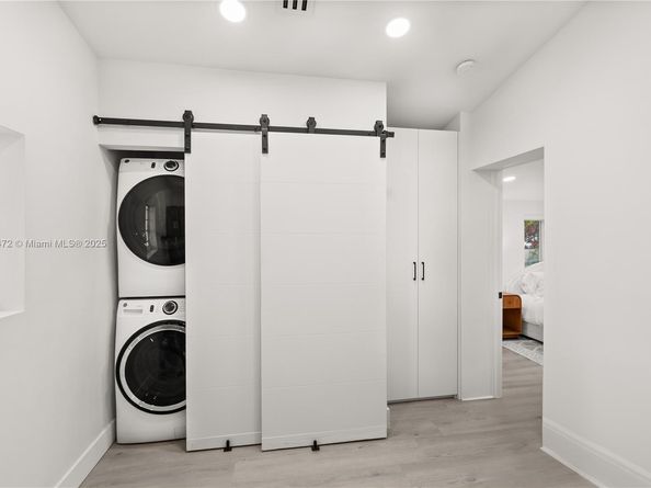 3616 SW 26th St, Miami FL 33133