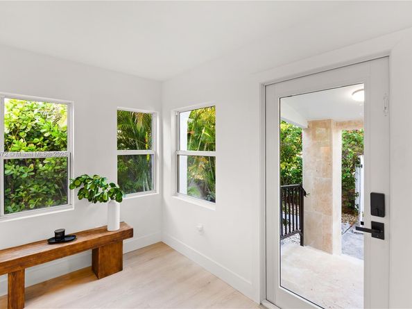 3616 SW 26th St, Miami FL 33133