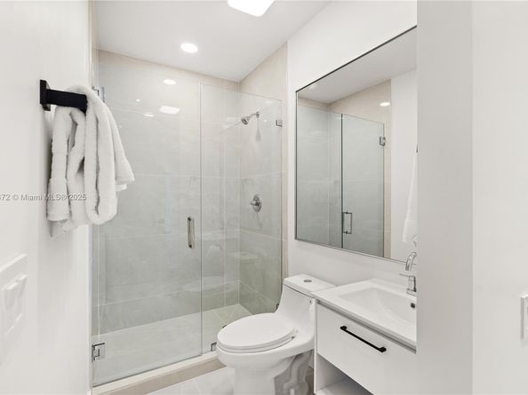 3616 SW 26th St, Miami FL 33133