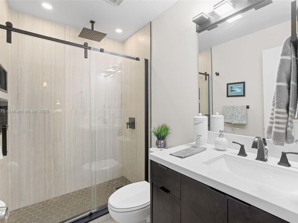 11657 NW 11th Street, Pembroke Pines FL 33026