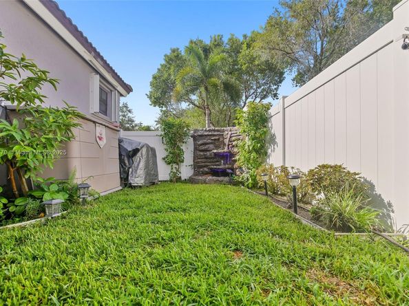 11657 NW 11th Street, Pembroke Pines FL 33026
