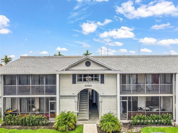 20680 NE 4th Ct 206, Miami FL 33179