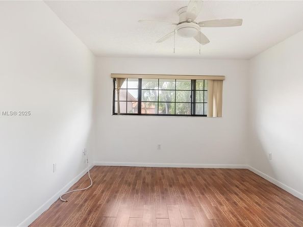 20680 NE 4th Ct 206, Miami FL 33179