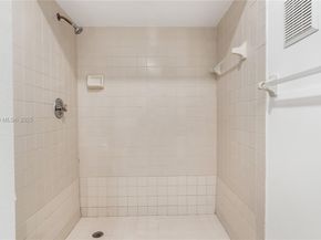 20680 NE 4th Ct 206, Miami FL 33179
