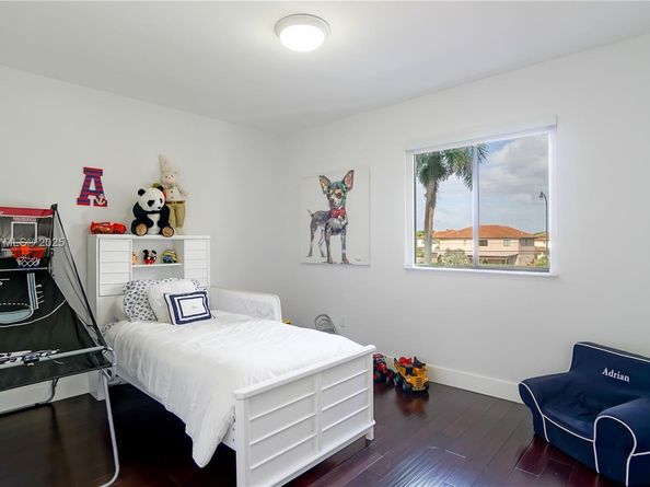 6950 SW 97th Ave, Miami FL 33173