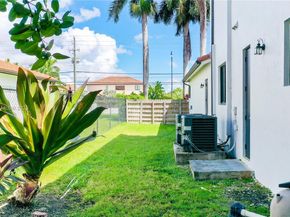 6950 SW 97th Ave, Miami FL 33173