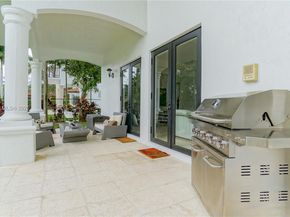 6950 SW 97th Ave, Miami FL 33173