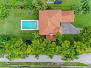 6950 SW 97th Ave, Miami FL 33173