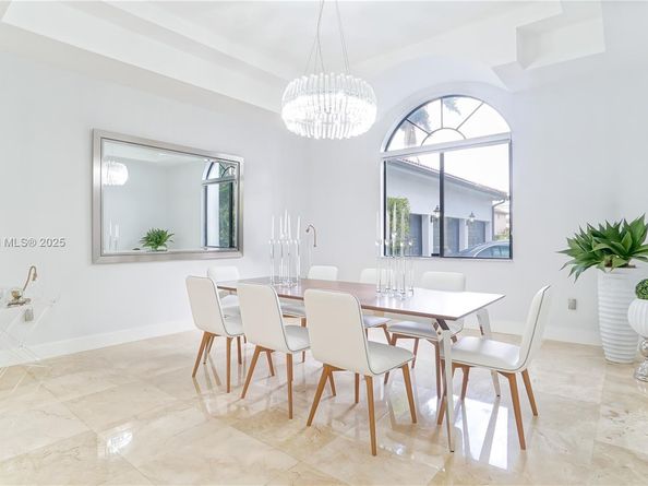 6950 SW 97th Ave, Miami FL 33173