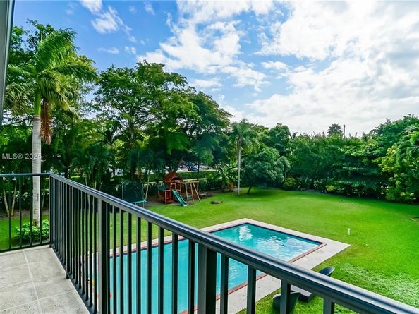 6950 SW 97th Ave, Miami FL 33173