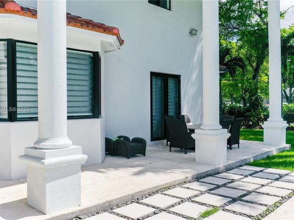 6950 SW 97th Ave, Miami FL 33173