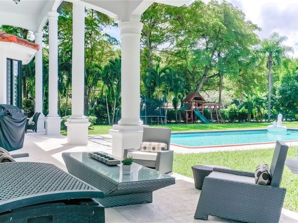 6950 SW 97th Ave, Miami FL 33173