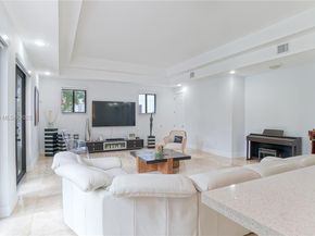 6950 SW 97th Ave, Miami FL 33173