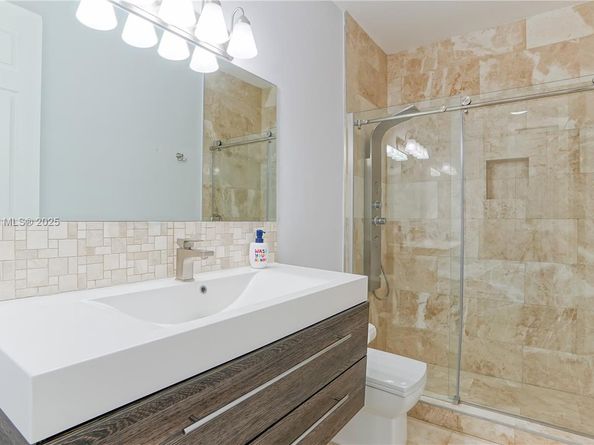 6950 SW 97th Ave, Miami FL 33173