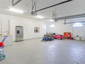 6950 SW 97th Ave, Miami FL 33173