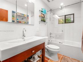 12430 Keystone Island Dr, North Miami FL 33181