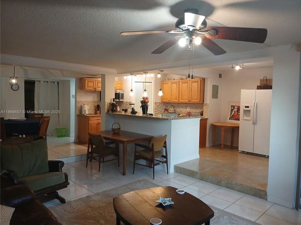 Undisclosed Address #A11869457, Lauderhill FL 33319