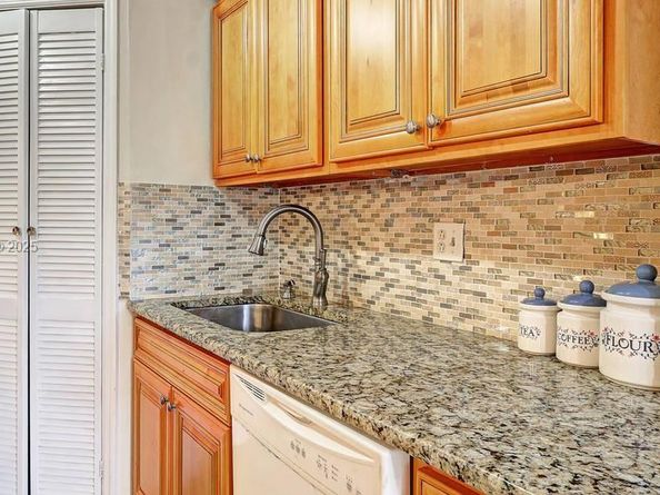 Undisclosed Address #A11869457, Lauderhill FL 33319