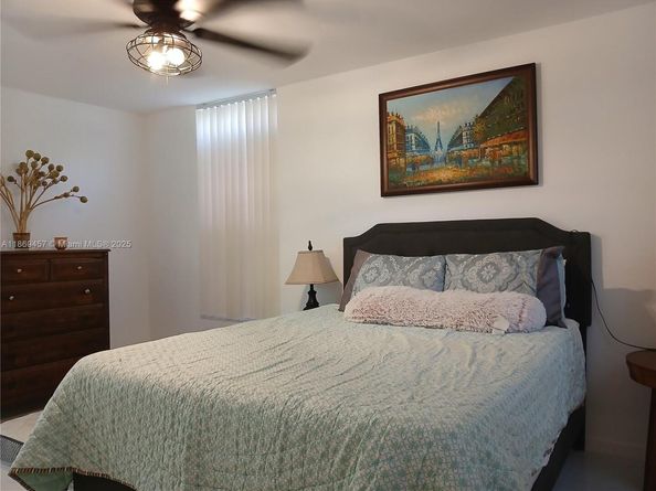 Undisclosed Address #A11869457, Lauderhill FL 33319