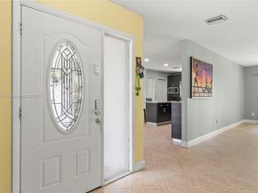 10615 SW 200th St, Cutler Bay FL 33157
